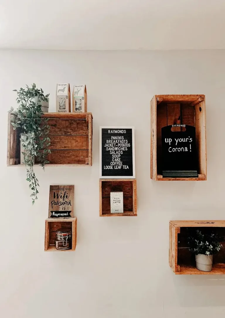 étagères uniques pour la décoration de la maison